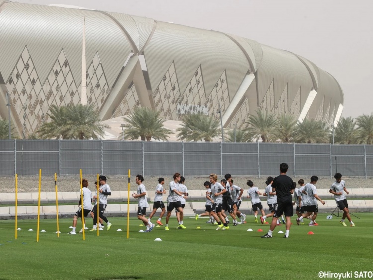决赛前一日合练日本队全员到齐，包括半决赛时伤退的队长市原吏音