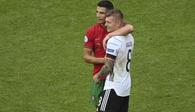 克罗斯透露与C罗对话内容:我希望葡萄牙出线